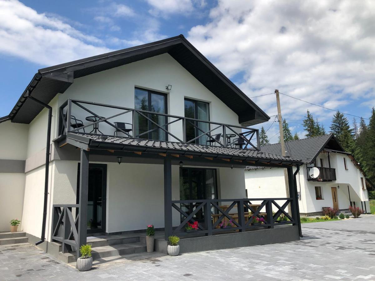 U Anastasii I Sofii Bilya Richki Guest House Mykulychyn Bagian luar foto