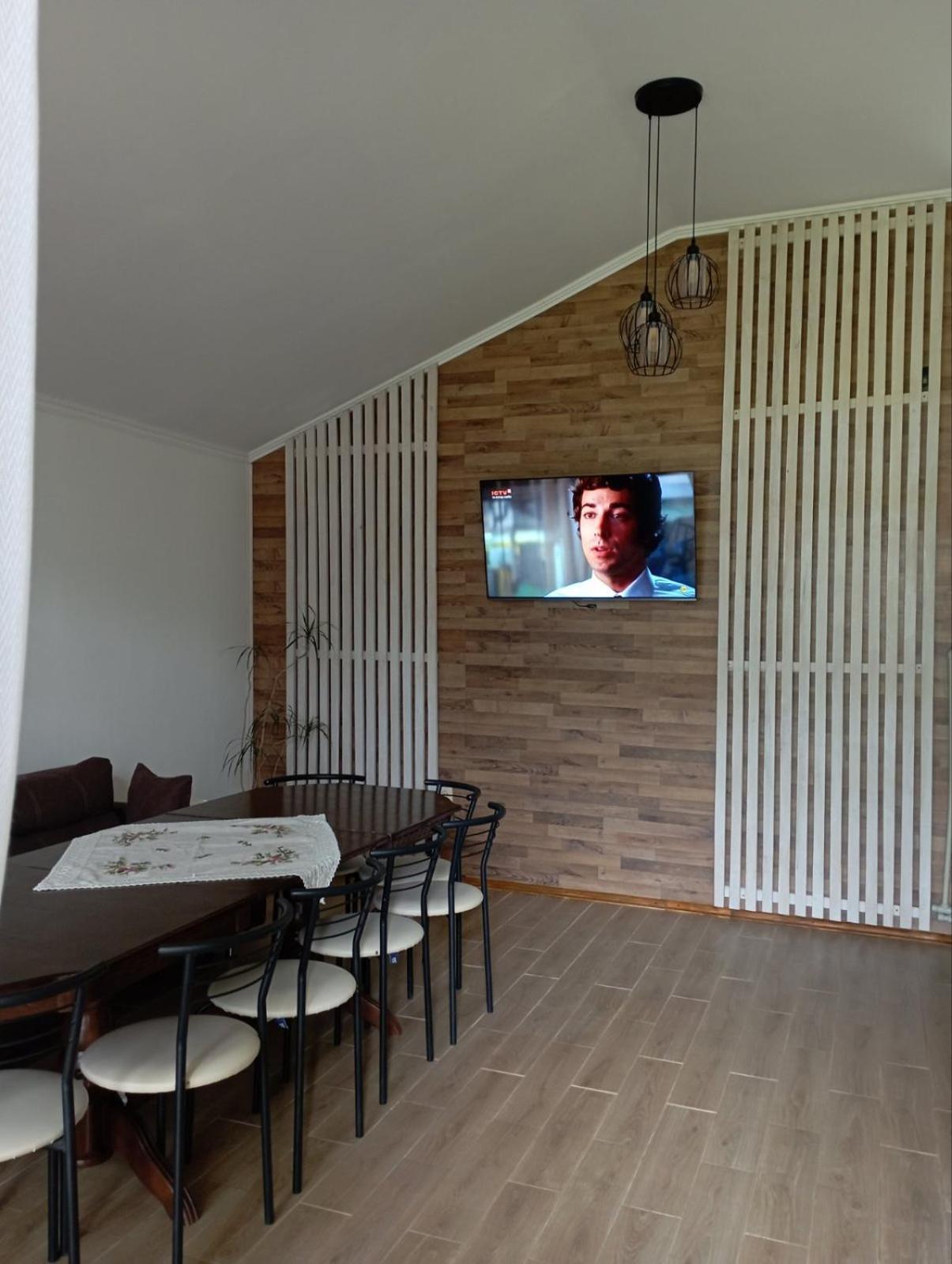 U Anastasii I Sofii Bilya Richki Guest House Mykulychyn Bagian luar foto
