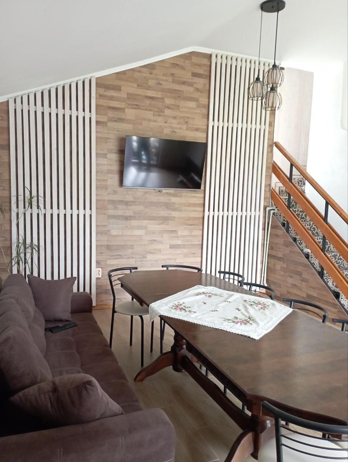 U Anastasii I Sofii Bilya Richki Guest House Mykulychyn Bagian luar foto