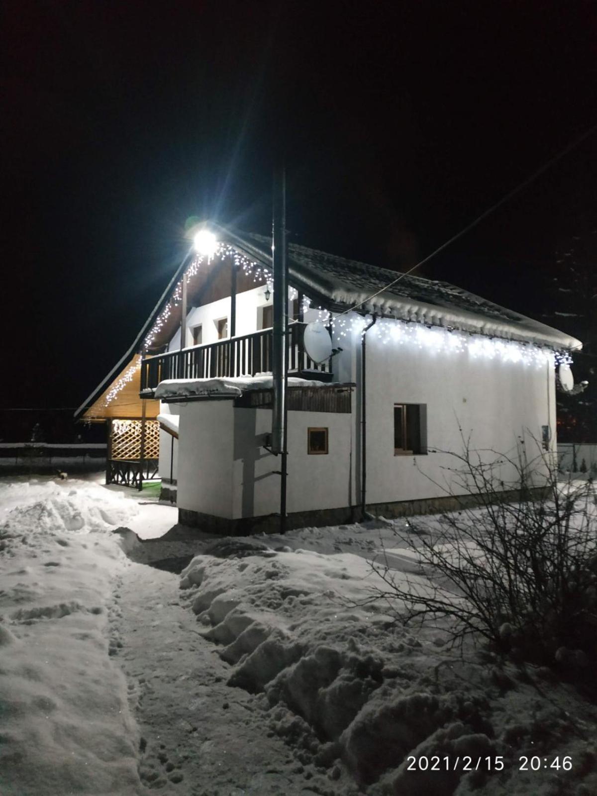 U Anastasii I Sofii Bilya Richki Guest House Mykulychyn Ruang foto