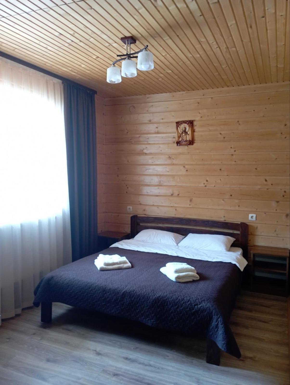 U Anastasii I Sofii Bilya Richki Guest House Mykulychyn Bagian luar foto