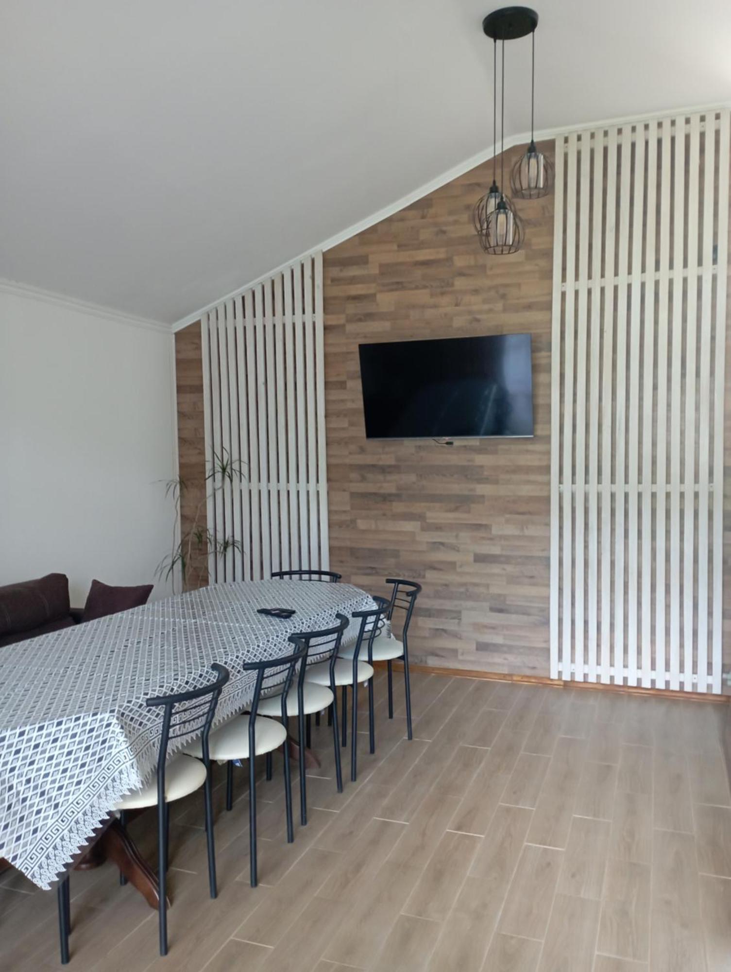 U Anastasii I Sofii Bilya Richki Guest House Mykulychyn Ruang foto